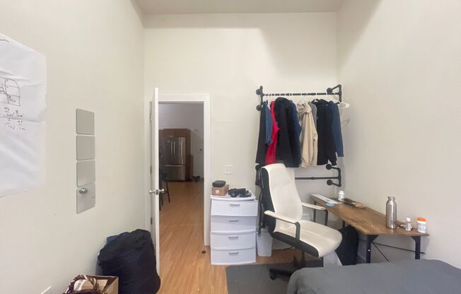 2 beds, 2 baths, $1,450, Unit Unit 02