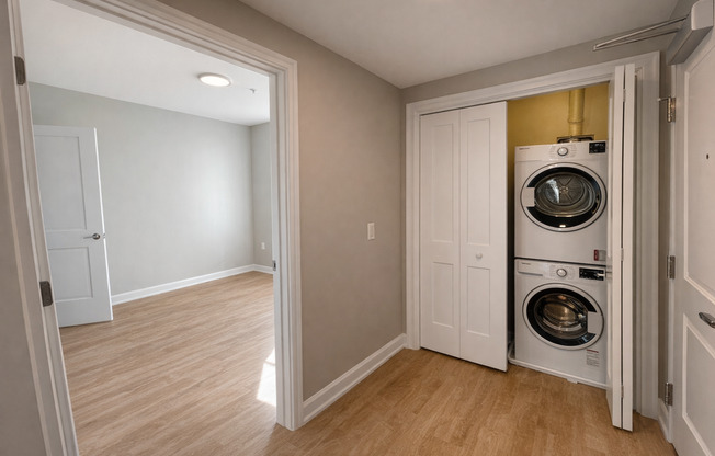 2 beds, 1 bath, 766 sqft, $3,645, Unit 415