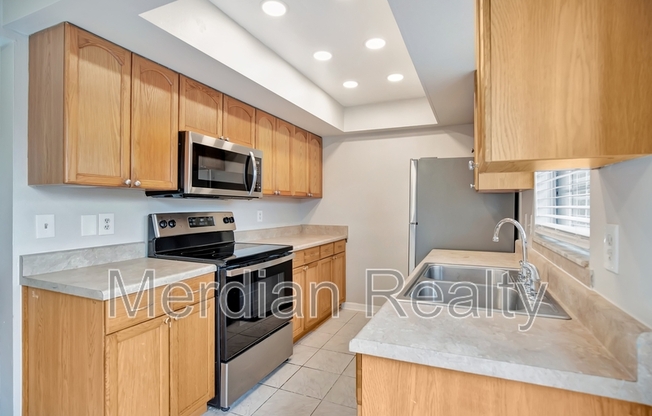 3225 OAK LAWN PL