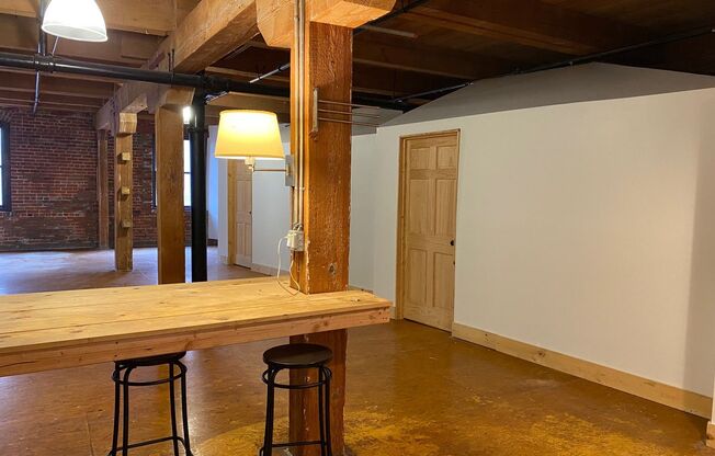 Studio, 1 bath, 1,144 sqft, $3,250