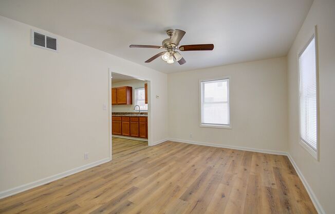 2 bd 1 ba home Crest Hill