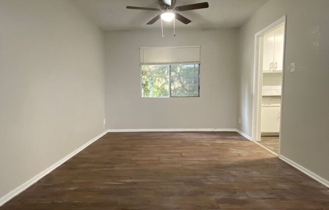 1046 S. Wooster St., Los Angeles, CA 90035