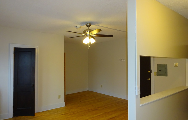 11 - 1706 Stevens