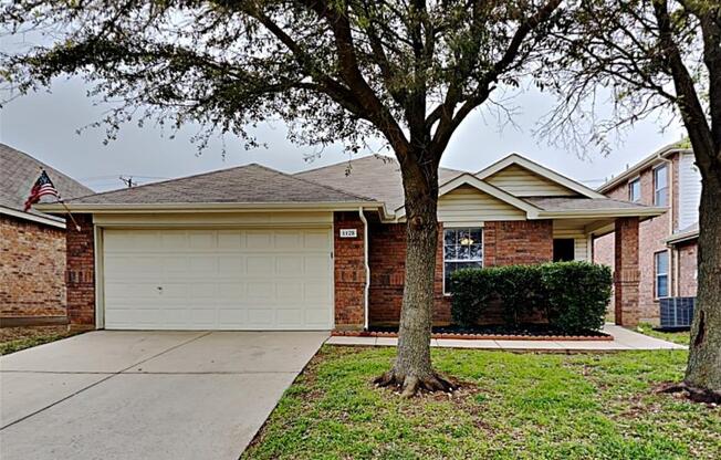 1128 Maplewood Lane