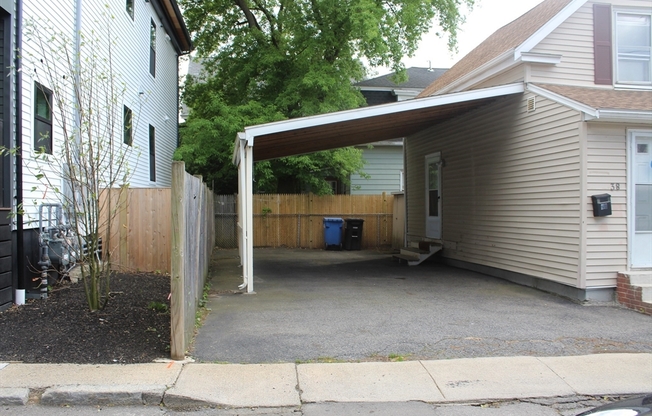 38 FISK AVE