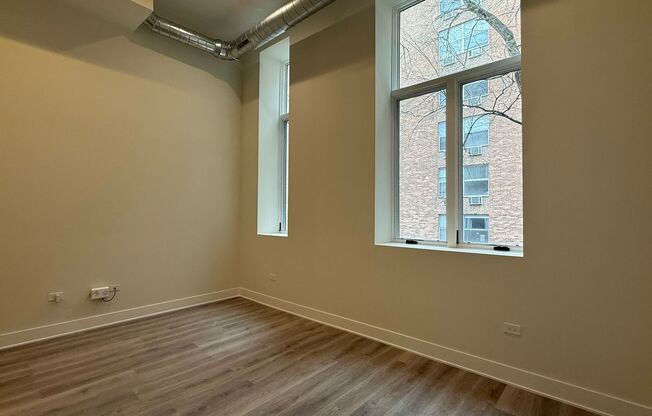 1 bed, 1.5 baths, 689 sqft, $3,395, Unit 206