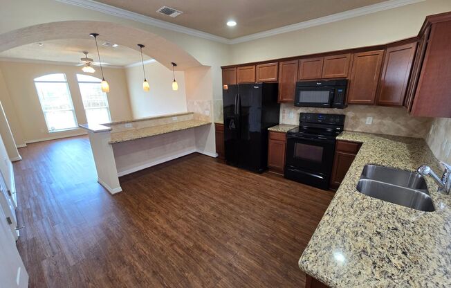 4 beds, 4.5 baths, $2,200, Unit # 3004