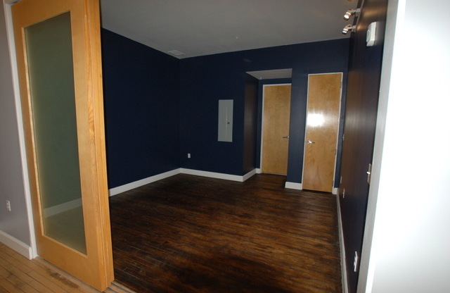 2 beds, 1.5 baths, $2,300