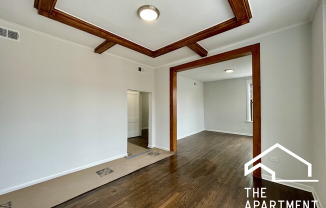 2842 W AUGUSTA