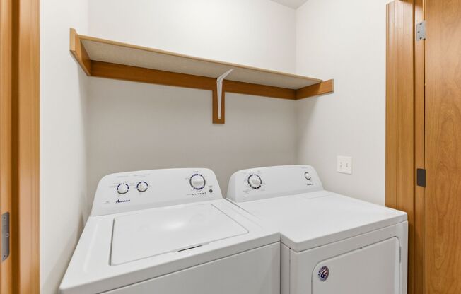 2 beds, 2 baths, 952 sqft, $1,595, Unit 1913-201