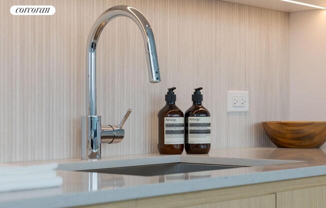 3 beds, 2 baths, $5,960, Unit 12K