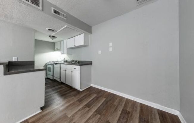 1 bed, 1 bath, 800 sqft, $689, Unit 146-G