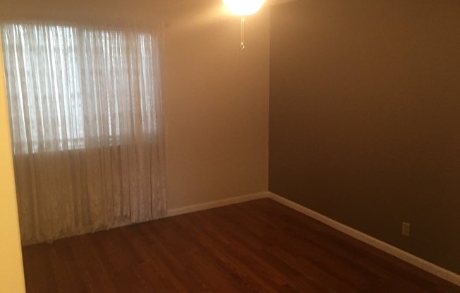 4 beds, 2 baths, $3,000