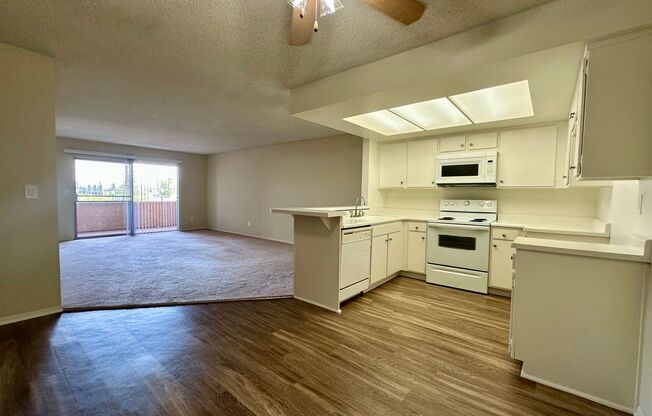 Villa Valencia Apartments