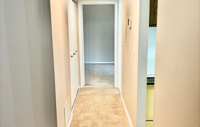 1 Bedroom, 1 Bathroom Condo located in the desirable Avon Village