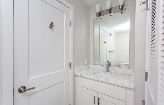 1 bed, 1 bath, 550 sqft, $1,410, Unit Unit 303 (Front)