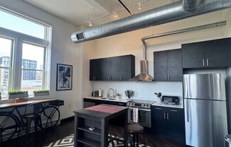 1 bed, 1 bath, 767 sqft, $1,750, Unit 402