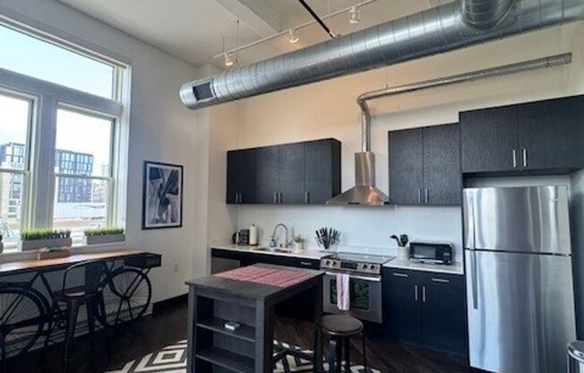 1 bed, 1 bath, 767 sqft, $1,750, Unit 402