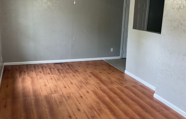 2 Bed 1 Bath Newly Remodeled Home in Del City