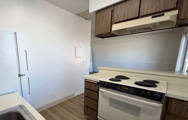 Studio, 1 bath, 408 sqft, $1,900, Unit 122