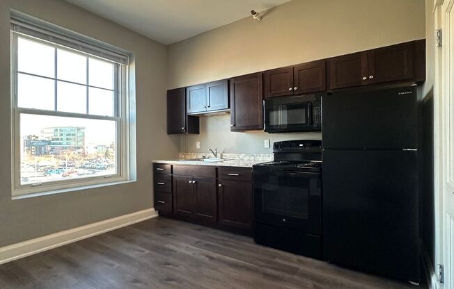 1 bed, 1 bath, 452 sqft, $925, Unit 3A