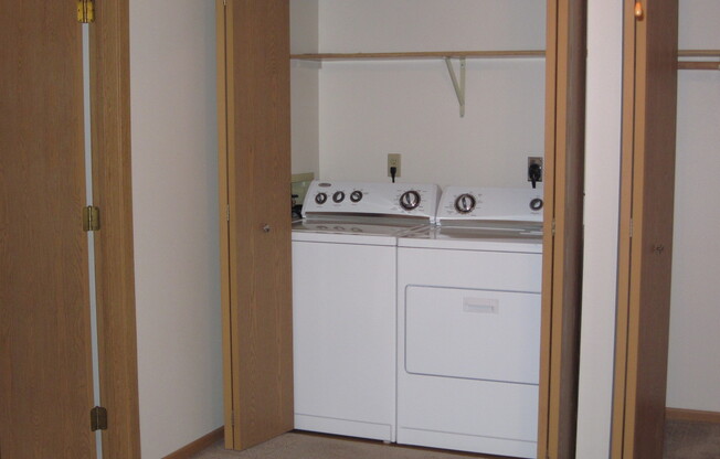 2 beds, 2 baths, 1,031 sqft, $1,405, Unit 3710134