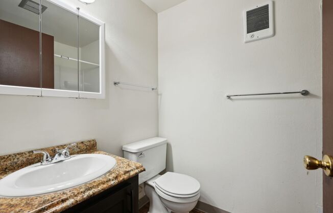 Studio, 1 bath, 425 sqft, $900, Unit S-06