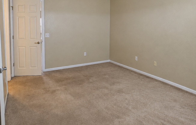 4 beds, 3.5 baths, $2,800