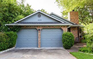 2109 Castle View Dr