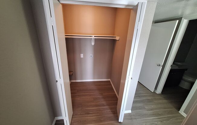 2 beds, 2 baths, 966 sqft, $1,375, Unit 1721