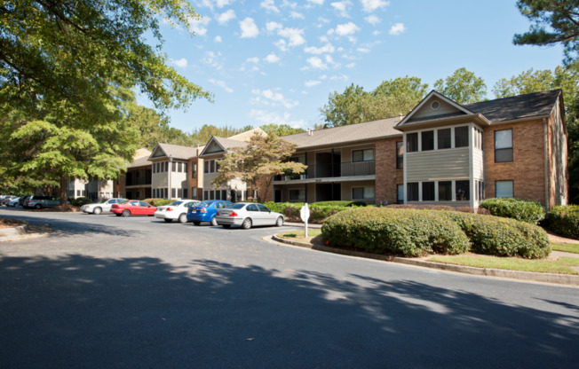 Valley Brook Crossing Apartments