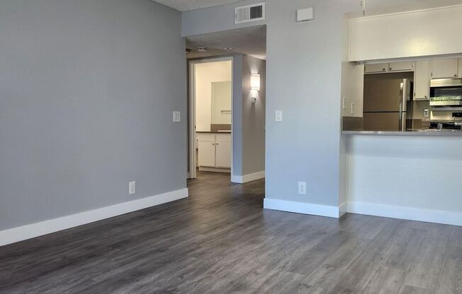 1 bed, 1 bath, 725 sqft, $1,995, Unit 204