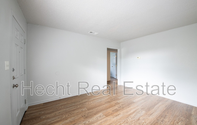 5900 GLN MDW DR