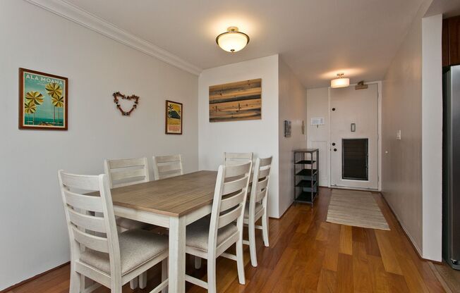 2 beds, 2 baths, $3,350, Unit #1407