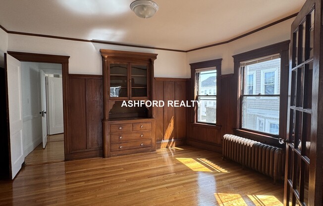 36 COMMONWEALTH RD