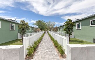 401 East Merlayne Dr