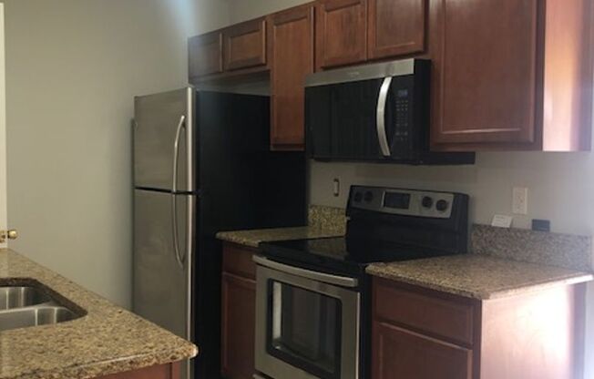 Sanford 3 Bedroom/1.5 Bath with single garage