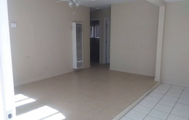 2 beds, 1 bath, $1,000