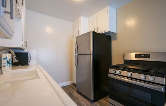 1 bed, 1 bath, $2,195, Unit 05