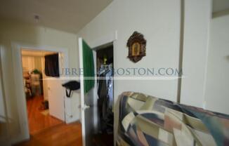 1412 COMMONWEALTH AVE