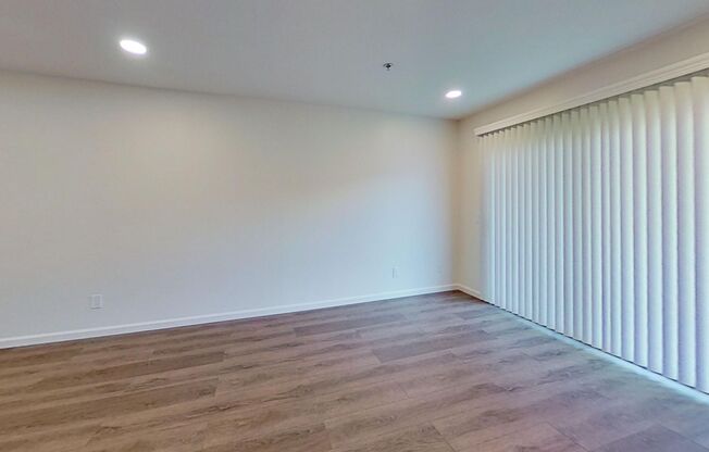 2 beds, 2 baths, 920 sqft, $2,595, Unit 209