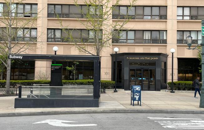 1 bed, 1 bath, 650 sqft, $3,850, Unit 14F