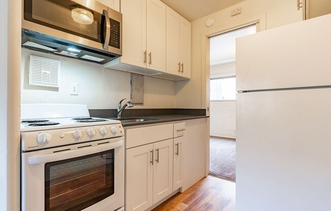 1 bed, 1 bath, 394 sqft, $1,295, Unit 01 - 409