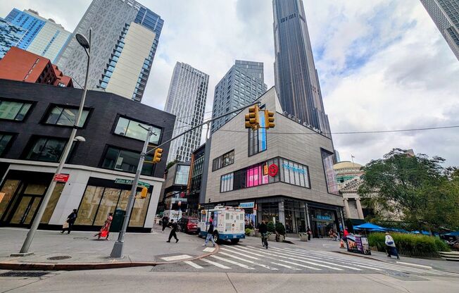 Studio, 1 bath, $3,100, Unit 1202