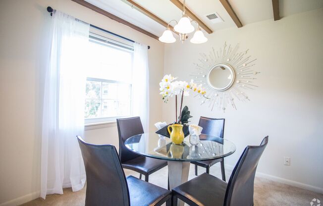 1 bed, 1 bath, 800 sqft, $2,010, Unit 1902HR-101