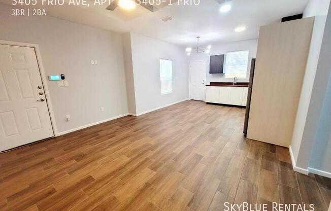 3 beds, 2 baths, 1,068 sqft, $1,100