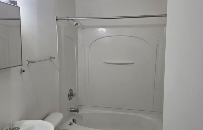 CLIFFS APARTMENT HOLDINGS LLC