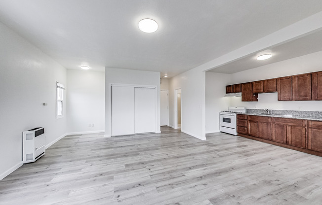 1454 36 AVE