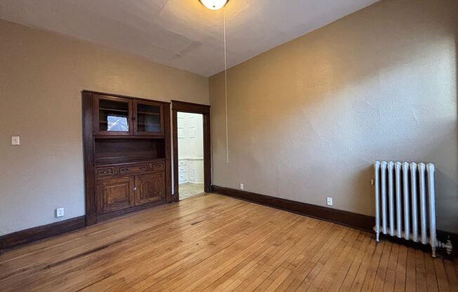 1 bed, 1 bath, 433 sqft, $899, Unit 10A
