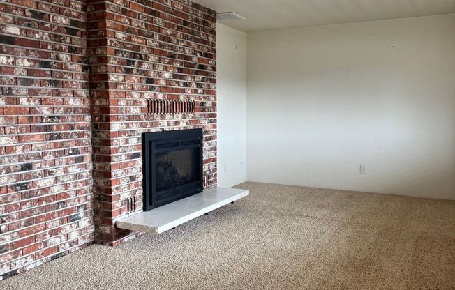Chestnut Ave 3 br 2.5 ba, double garage, lawn mowing provided